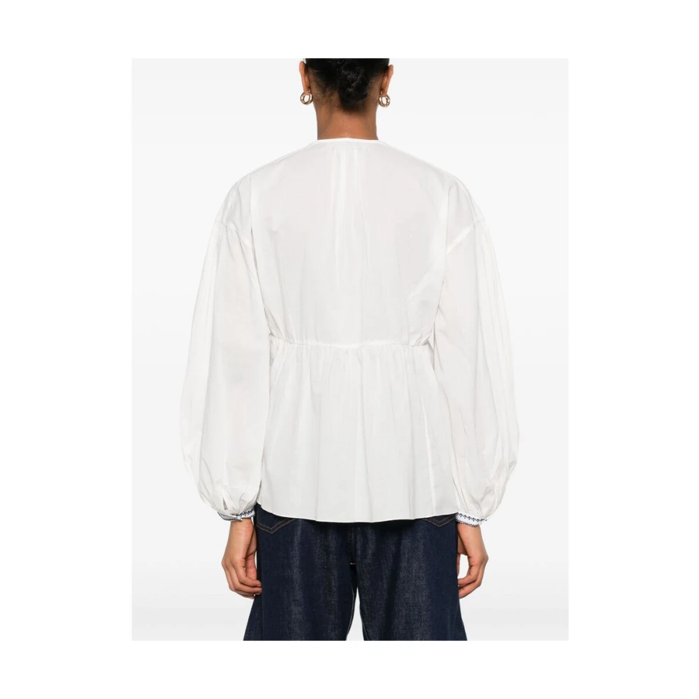 A.p.c. Witte V-hals shirt met geborduurd motief White Dames