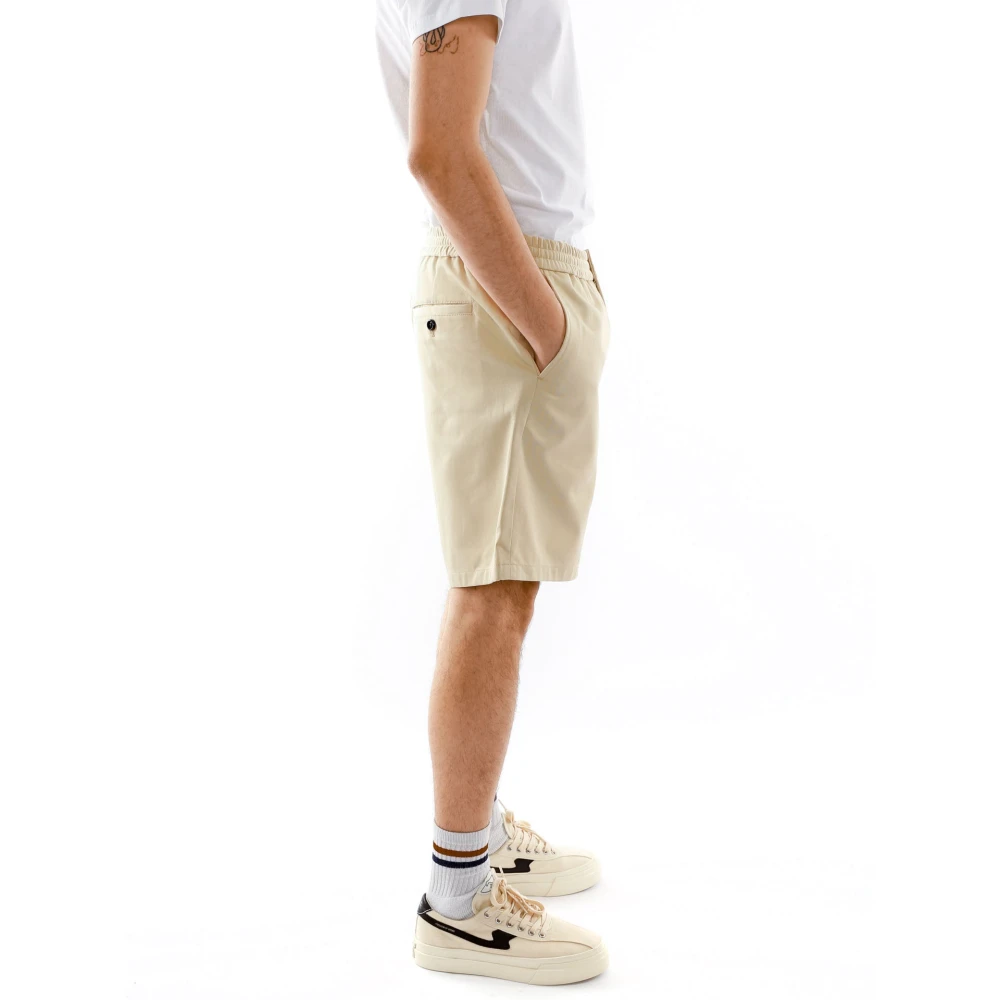 Ami Paris Casual Shorts met Elastische Taille en Zakken Beige Heren