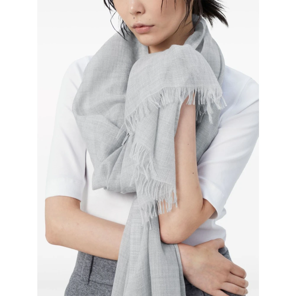 BRUNELLO CUCINELLI Luxe Sjaals Collectie Gray Dames