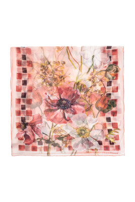 foulard-en-soie-avec-motif-floral