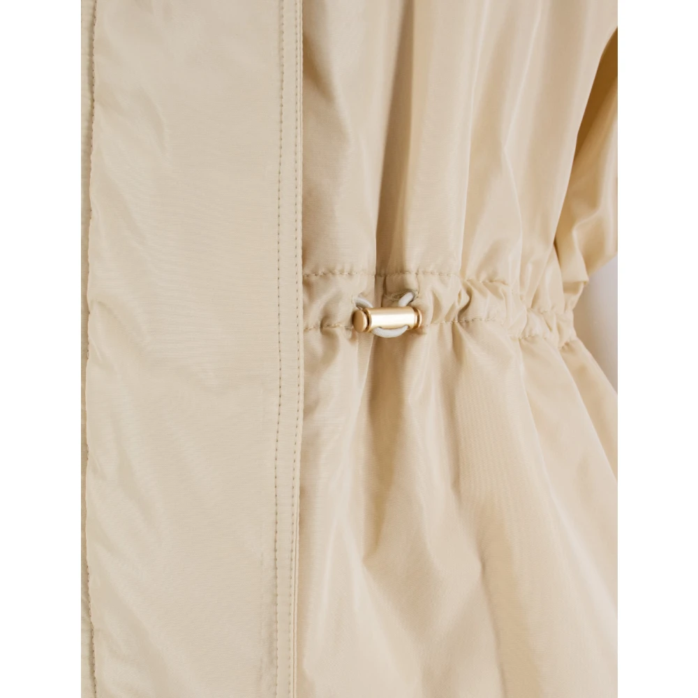 Fabiana Filippi Oversized Cape Jacket met Taille Gathering Beige Dames