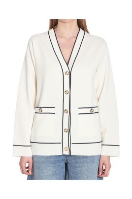 white-sweater-true-to-size