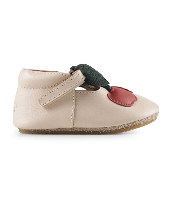 chaussures-t-bar-en-cuir-rose-avec-cerises