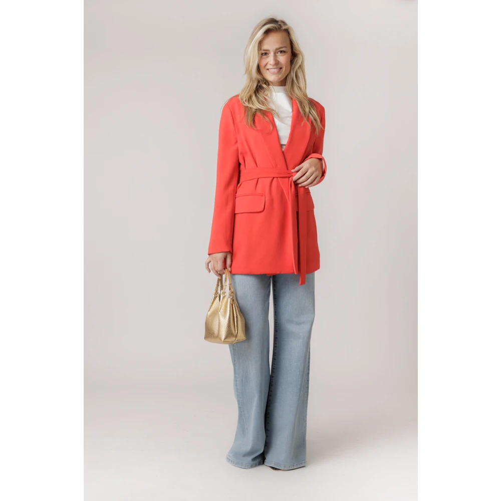 Ottod'Ame Koraal Blazer met Strikceintuur Red Dames