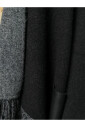long-manteau-a-franges-avec-poches-en-similicuir