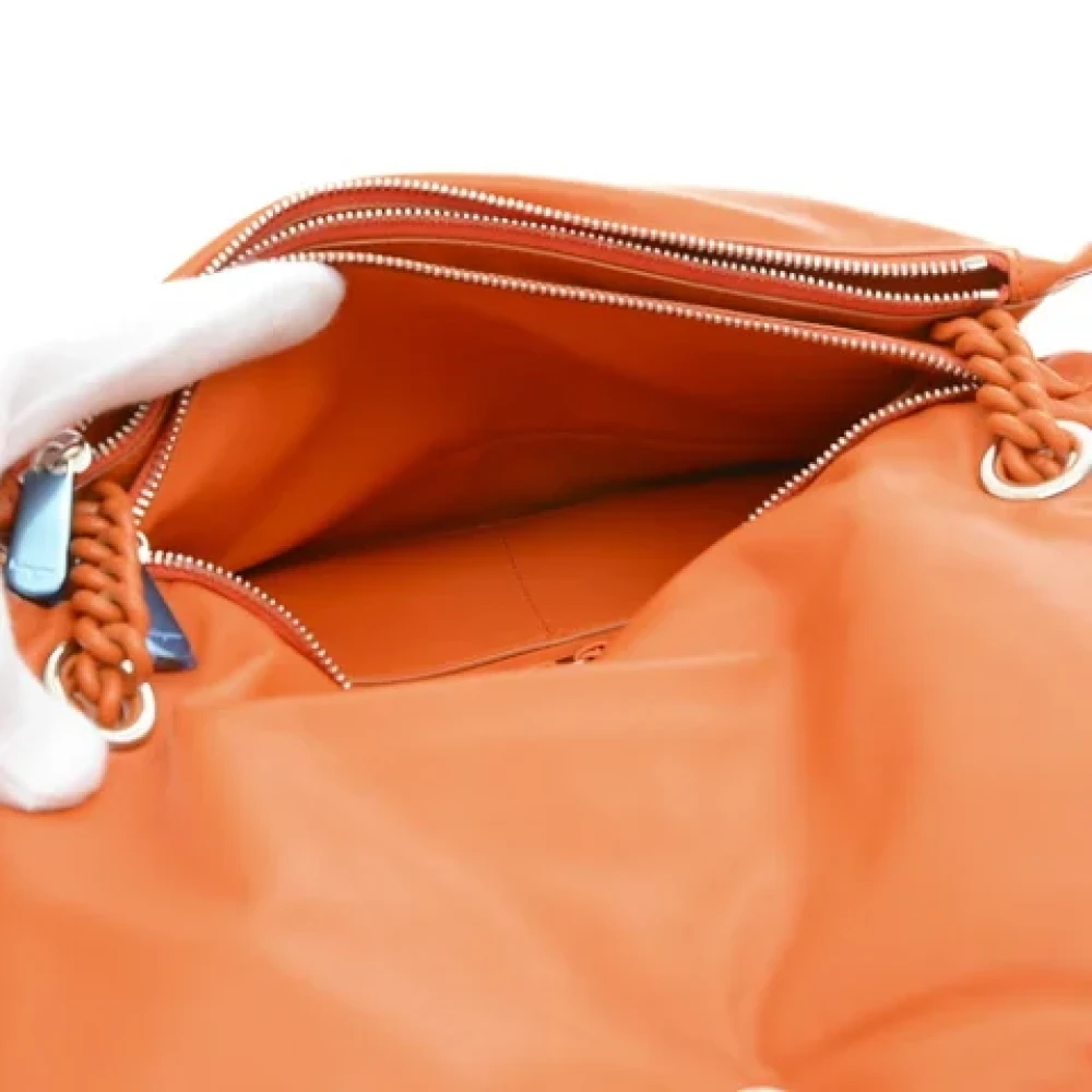 Salvatore Ferragamo Pre-owned Leather crossbody-bags Orange Dames