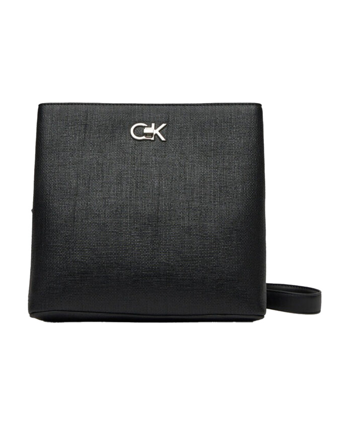 sac-seau-en-cuir-texture