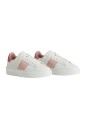 baskets-en-cuir-blanc-et-rose
