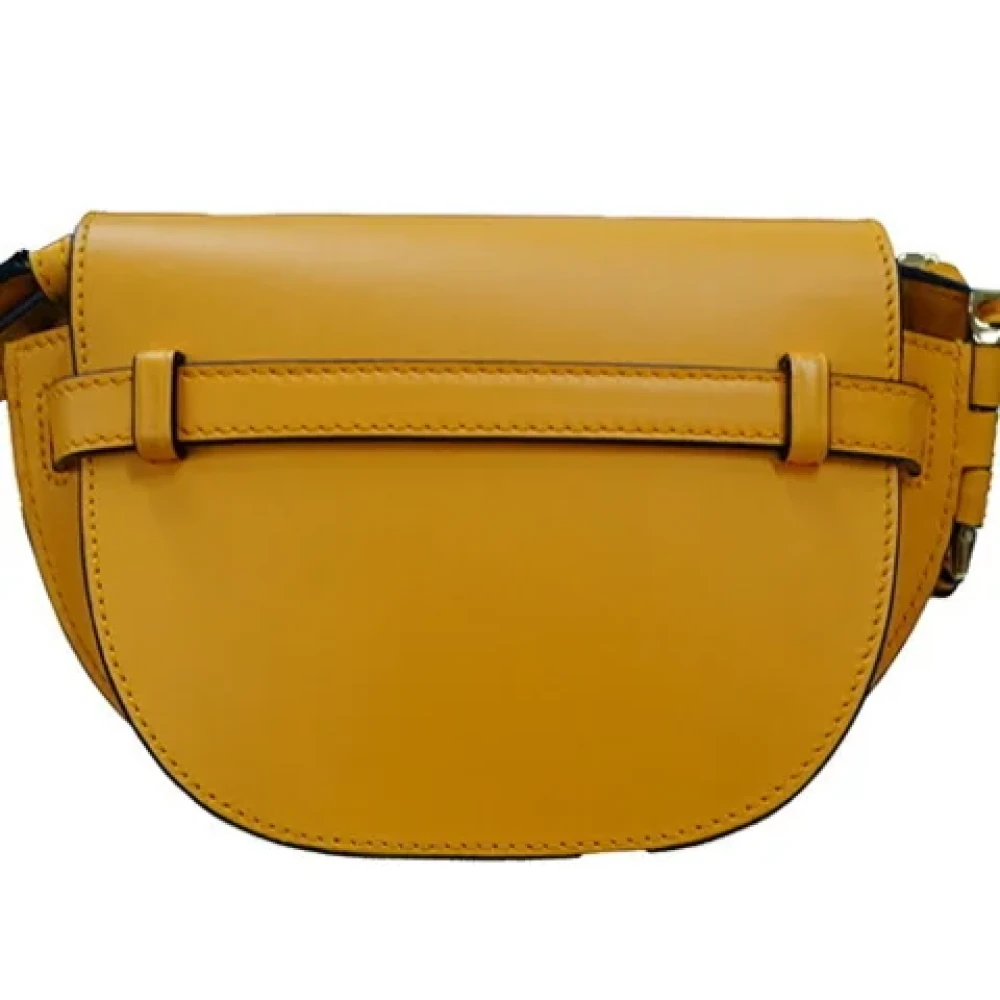 Loewe Pre-owned Leather shoulder-bags Yellow Dames