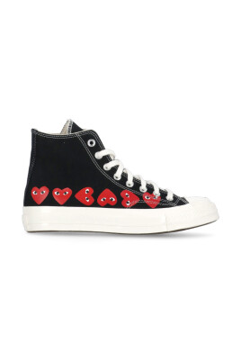 svarta-canvas-high-top-sneakers