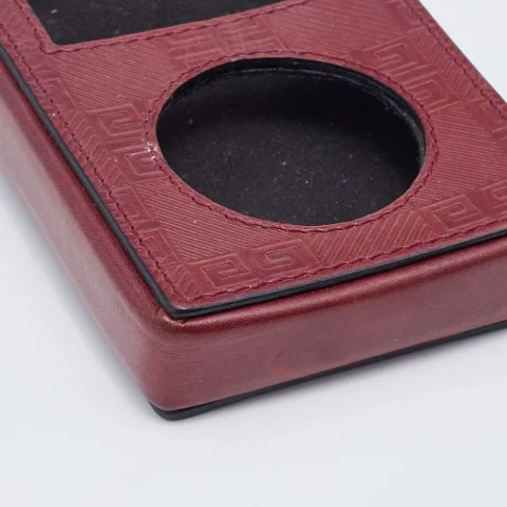 Givenchy Pre-owned Leather home-office Red Dames