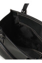 sacs-noirs-pour-un-look-elegant