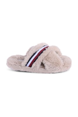 fluffy-faux-fur-slippers