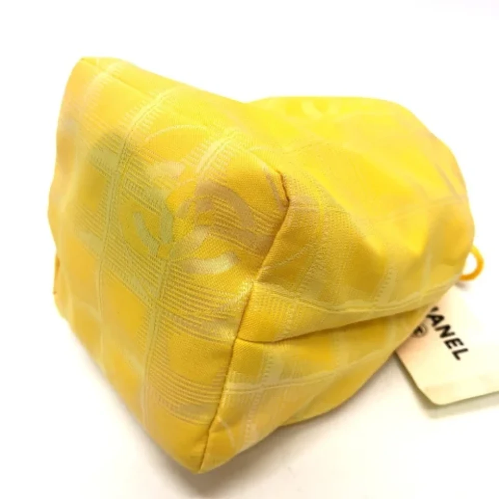 Chanel Vintage Pre-owned Canvas shoulder-bags Yellow Dames