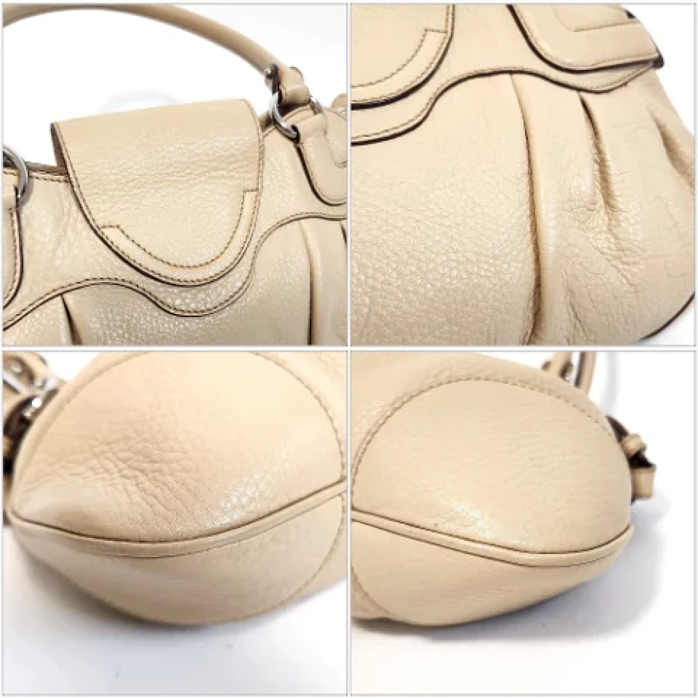 Salvatore Ferragamo Pre-owned Leather handbags Beige Dames
