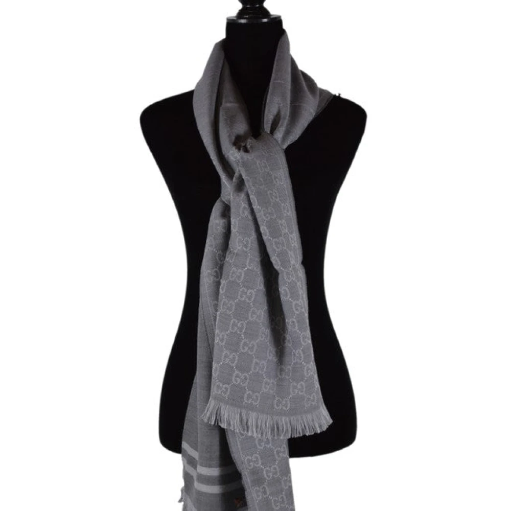 Gucci Winter sjaal Gray Unisex