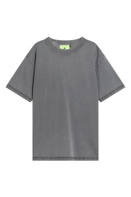short-sleeve-round-neck-t-shirt