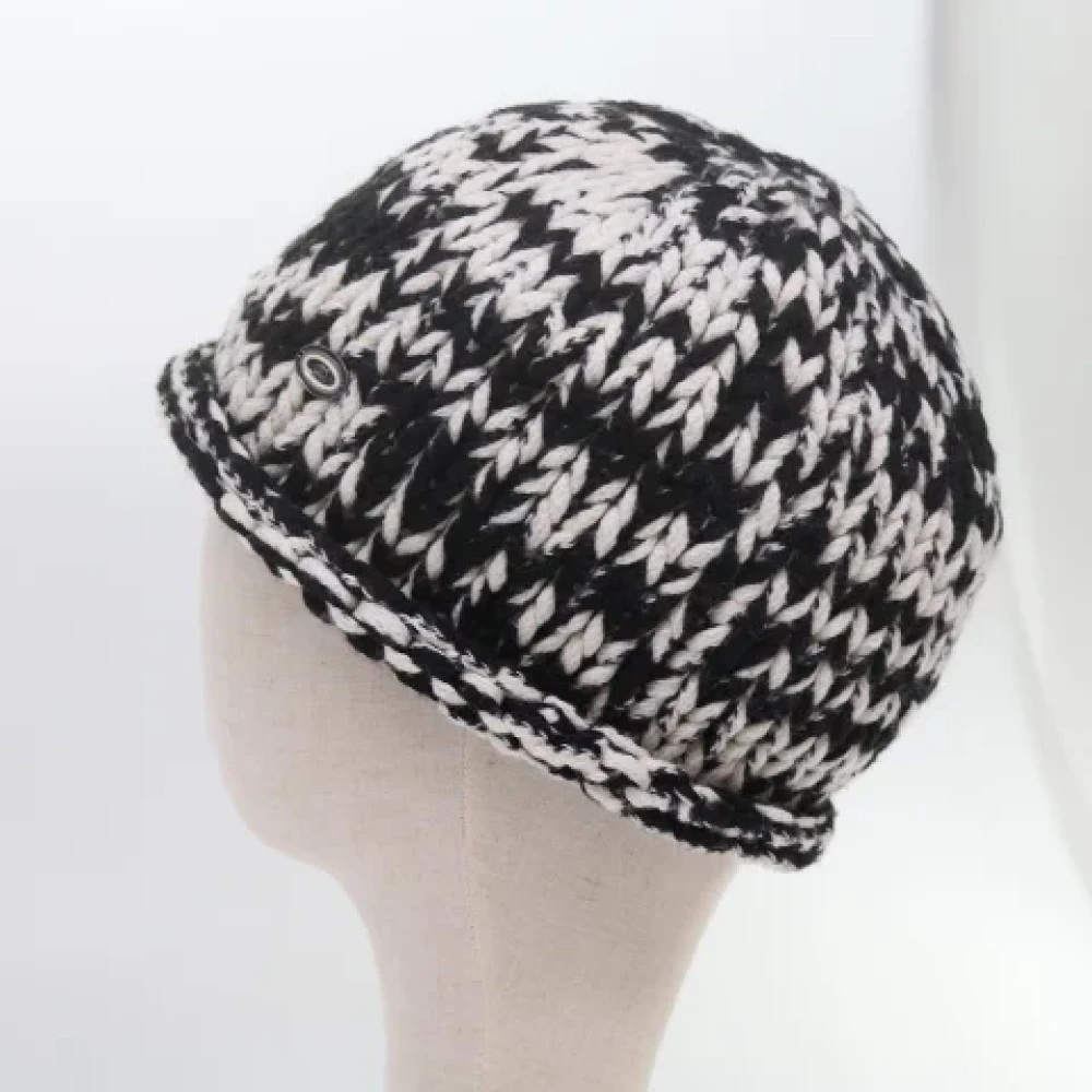 Chanel Vintage Pre-owned Wool hats Black Dames
