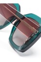 lunettes-de-soleil-bleues-2045-style-must-have