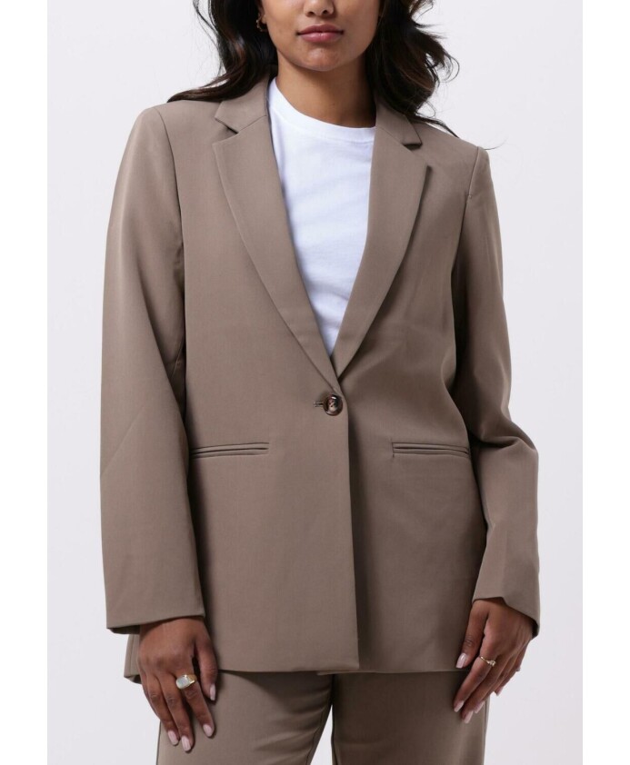 avery-suit-blazer