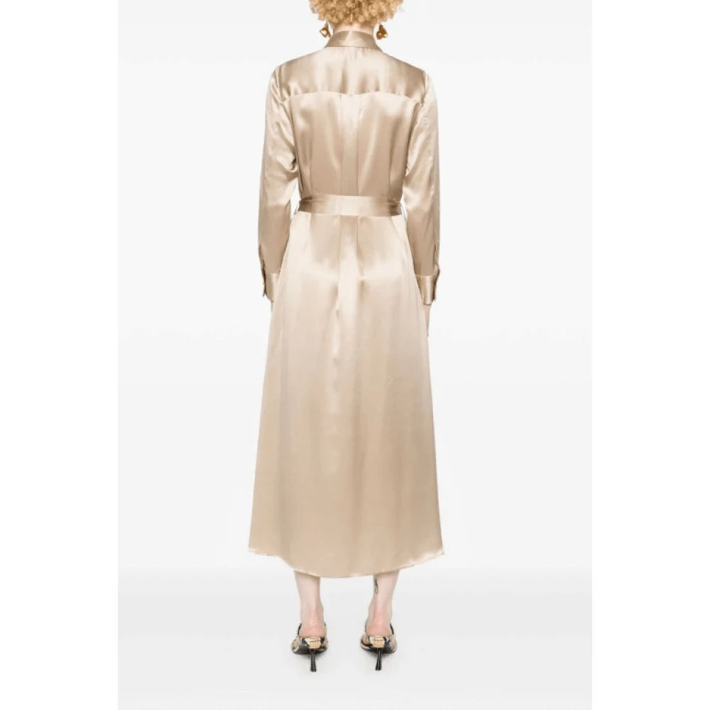 Kiton Zijden Satijnen Klassieke Kraag Overhemdjurk Beige Dames