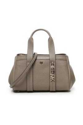 sac-a-bandouliere-en-cuir-taupe-avec-details-metalliques