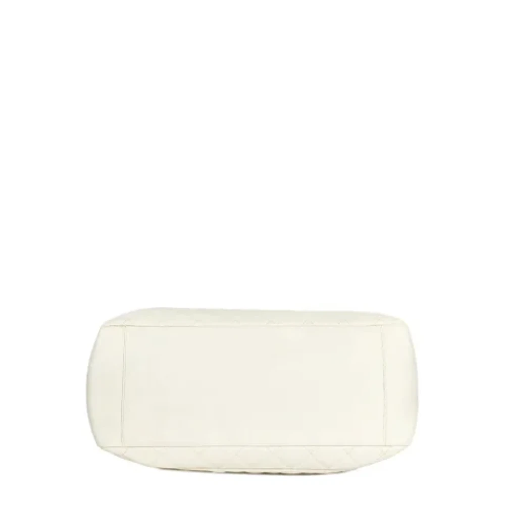 Chanel Vintage Pre-owned Leather handbags White Dames
