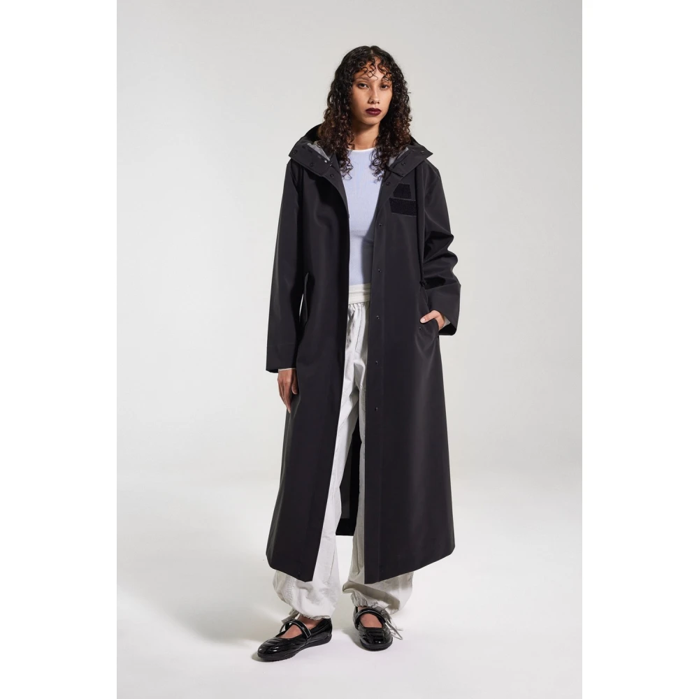 Stutterheim Matte Regenjas met V-Vormige Voorkant Black Dames