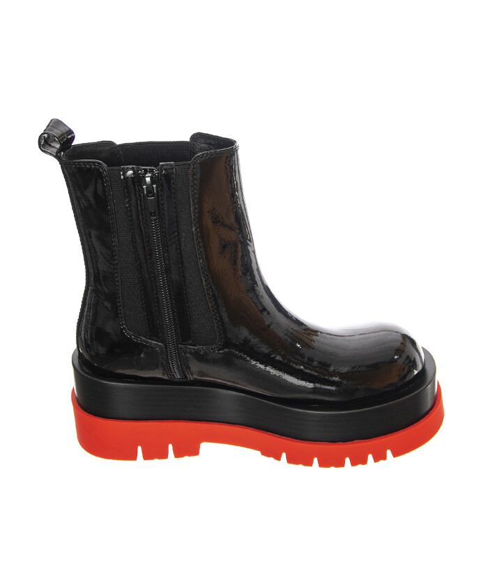 bottines-noires-en-cuir