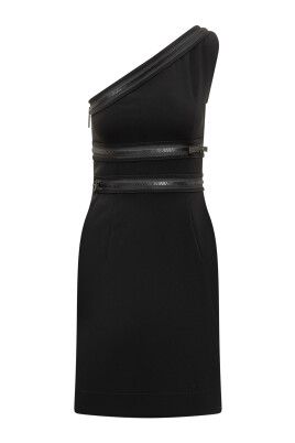 mini-robe-avec-detail-zippe