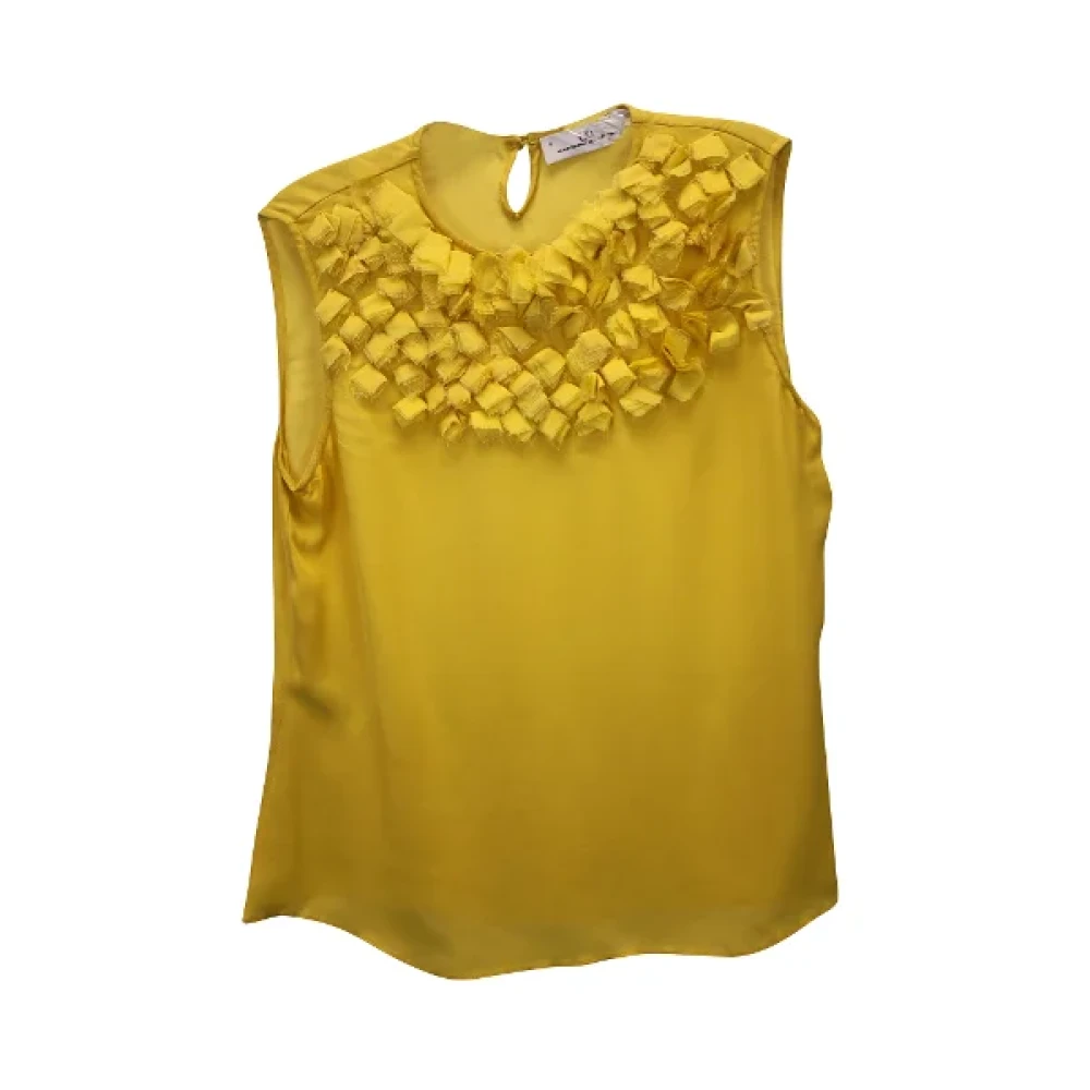 Carolina Herrera Pre-owned Silk tops Yellow Dames