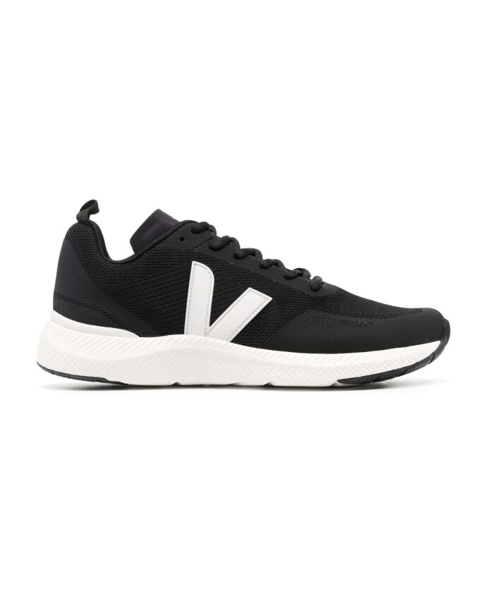 baskets-en-maille-noire-creme