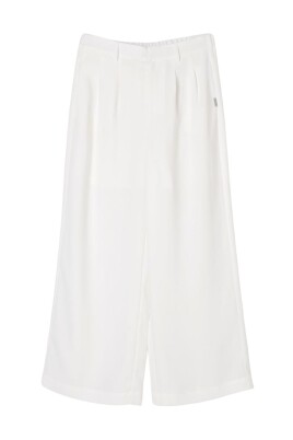 classic-white-cropped-pants