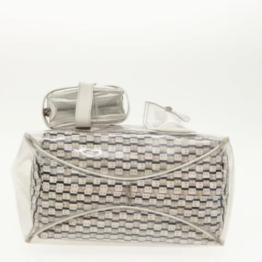 Bally Pre-owned Canvas handbags Gray Dames