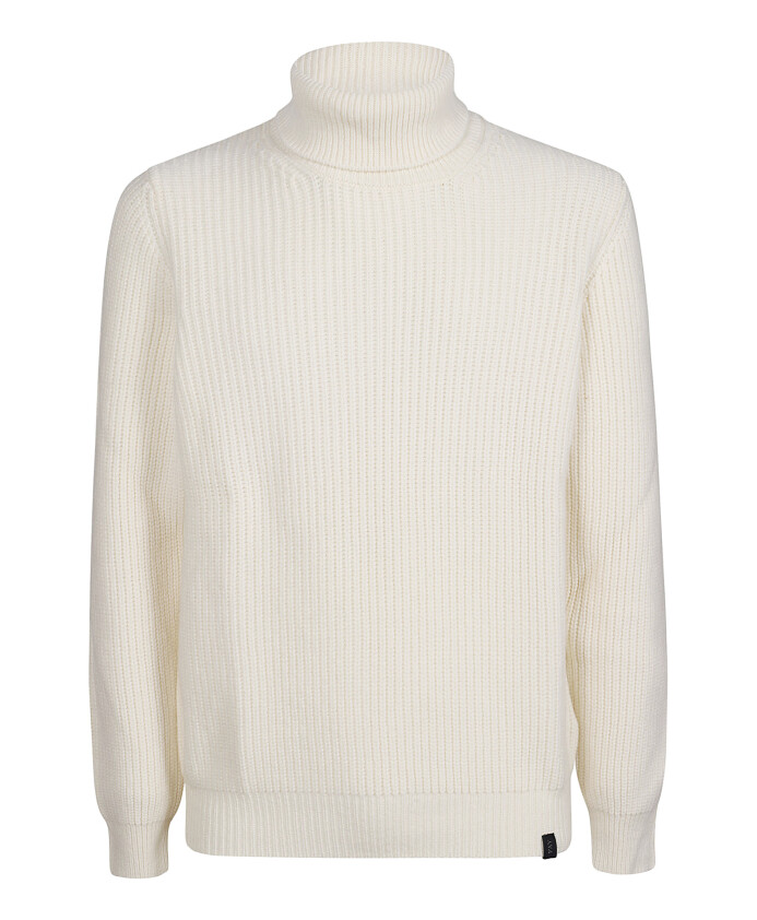 pull-col-roule-douillet-en-tricot