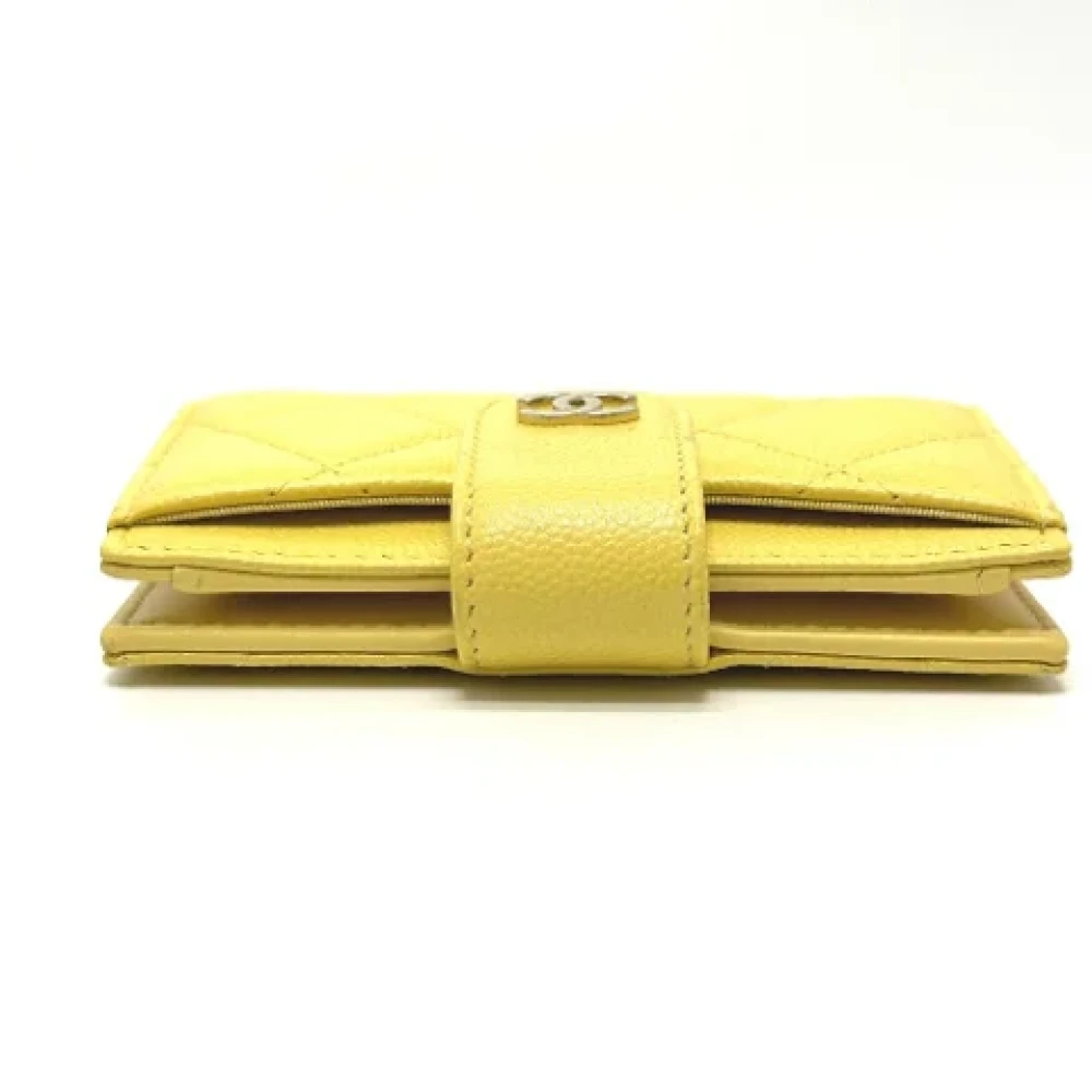 Chanel Vintage Pre-owned Leather wallets Yellow Dames