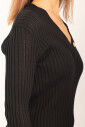 pull-en-tricot-a-col-en-v-en-nero