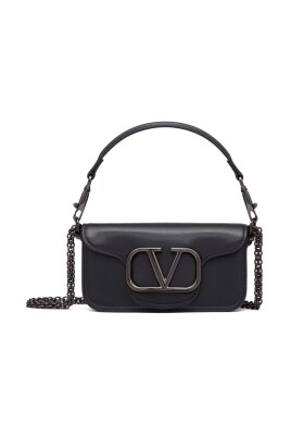 black-vlogo-signature-shoulder-bag