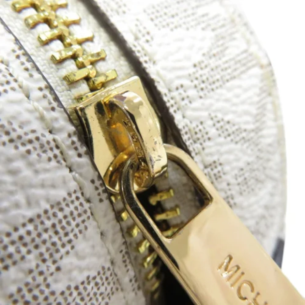 Michael Kors Pre-owned Plastic shoulder-bags White Dames