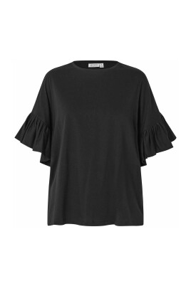 black-frilled-top-and-t-shirt
