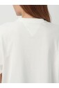 elegant-side-stripe-t-shirt