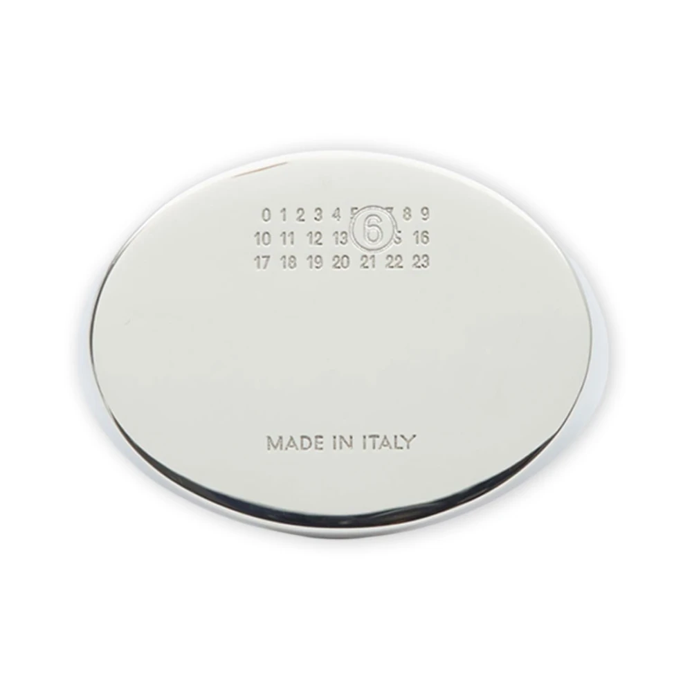 Mm6 Maison Margiela Vrouw Grijs Accessoires Dames, M, Ovaal Plaque Logo Gravure Messing Sieraden