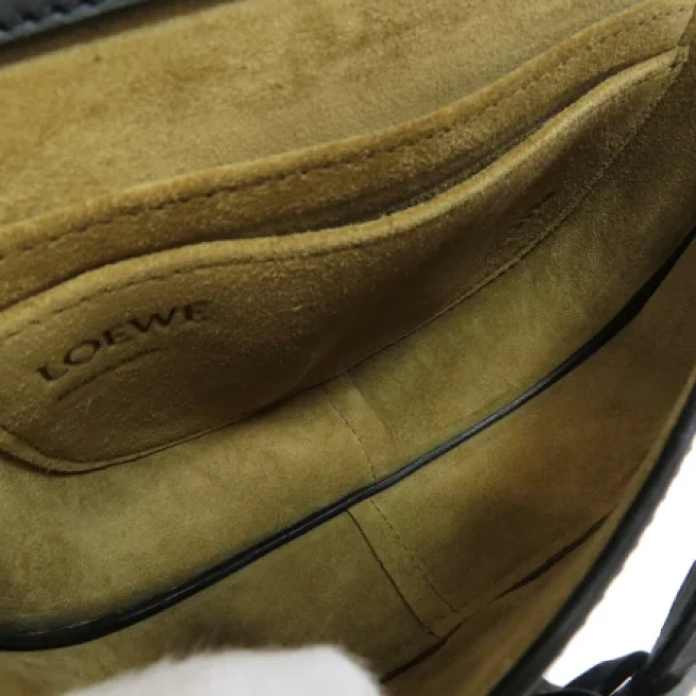 Loewe Pre-owned Leather shoulder-bags Black Dames