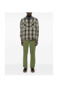 pantalon-vert-avec-fermeture-eclair-dissimulee