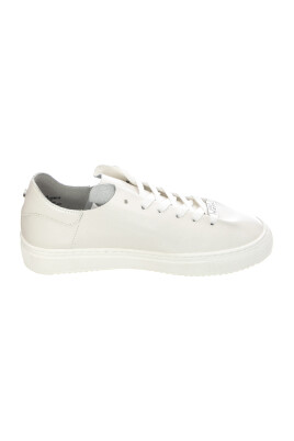 baskets-basses-a-lacets