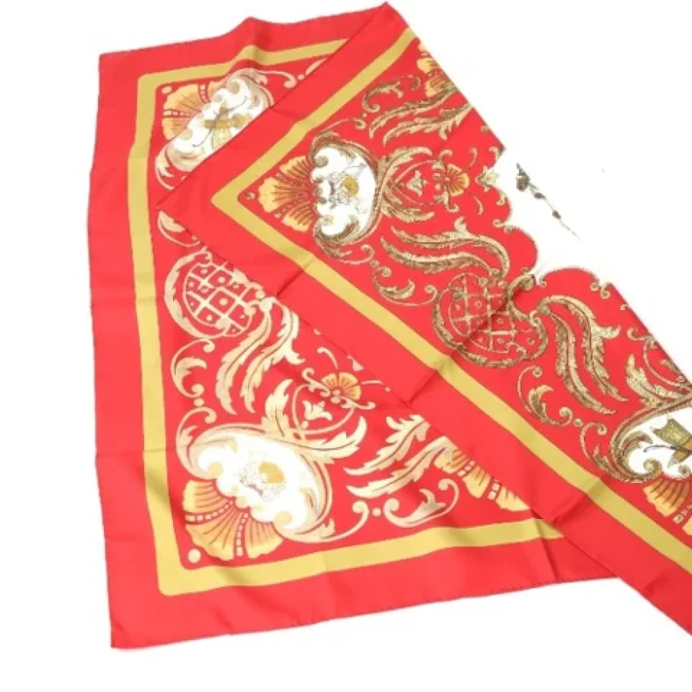 Hermès Vintage Pre-owned Silk scarves Red Dames