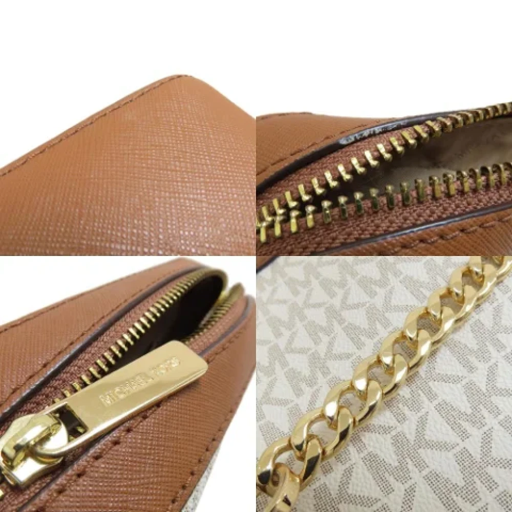 Michael Kors Pre-owned Canvas shoulder-bags Beige Dames
