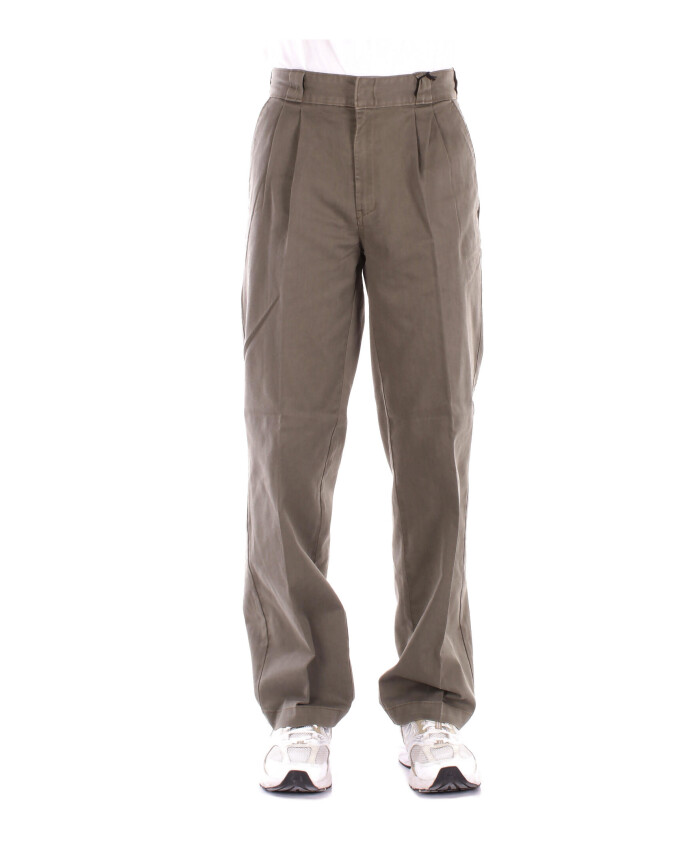 pantalon-vert-avec-logo-arriere