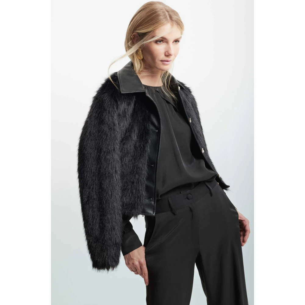 Kocca Blouse met gedrapeerde mouwen Black Dames