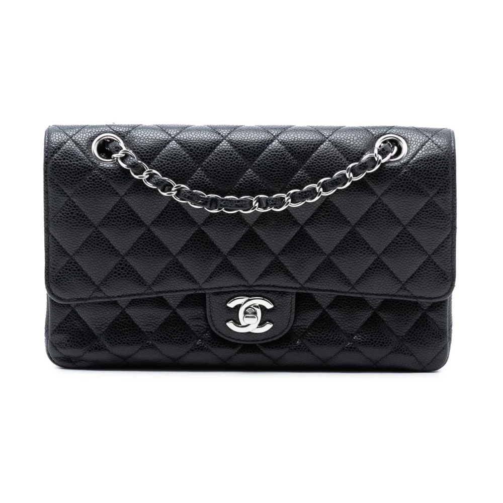 Chanel Vintage Women's Black Pre-Owned Quilted Flap Bag